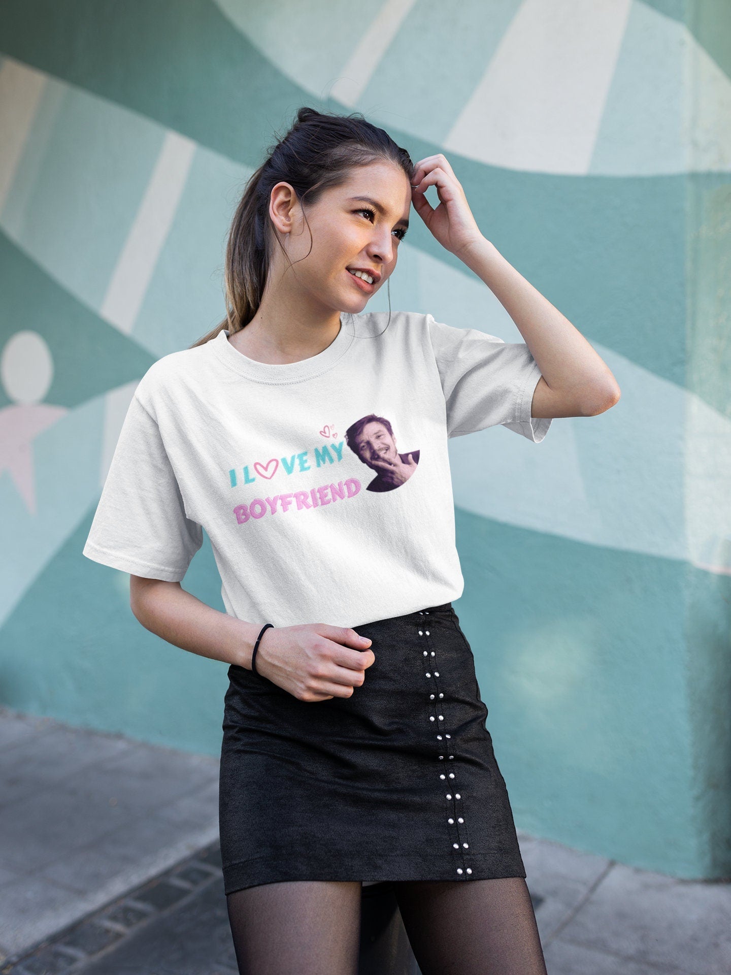 I love my boyfriend - Pedro Pascal T-shirt